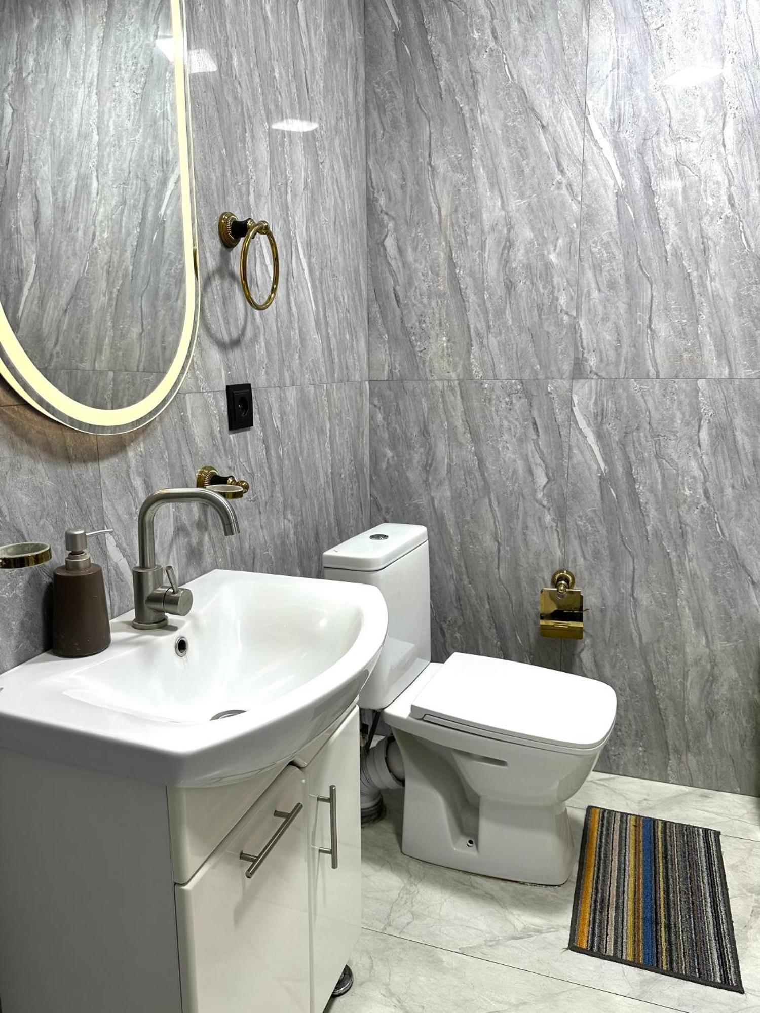 New Apartment In Downtown Erevan Exterior foto